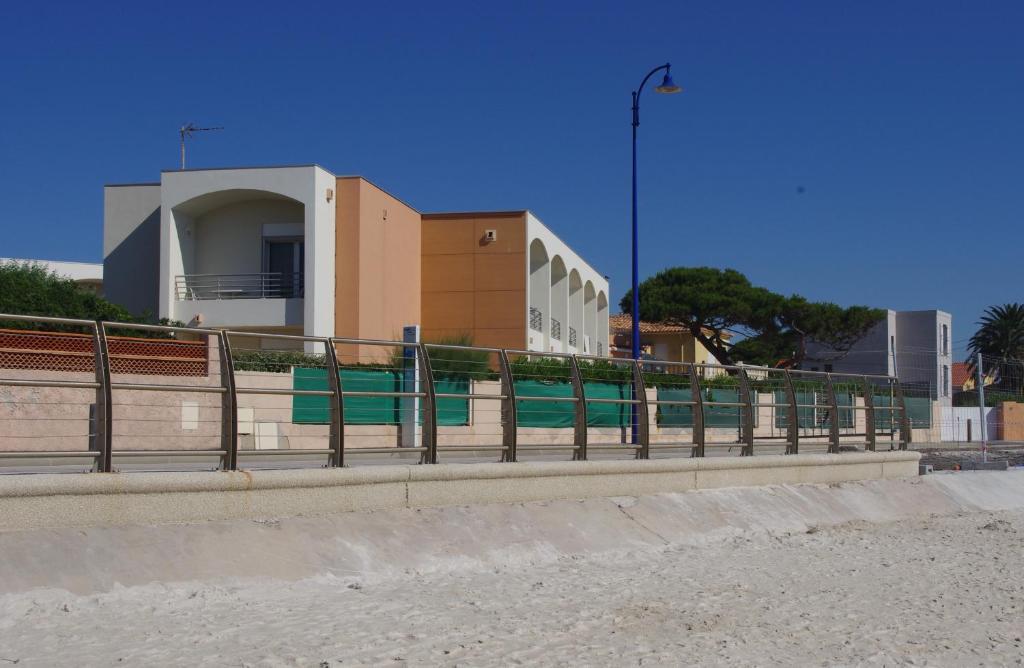 Les Stoechades Aparthotel Hyères Exterior foto